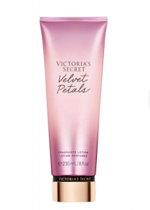 Creme Velvet Petals- Victoria's Secret